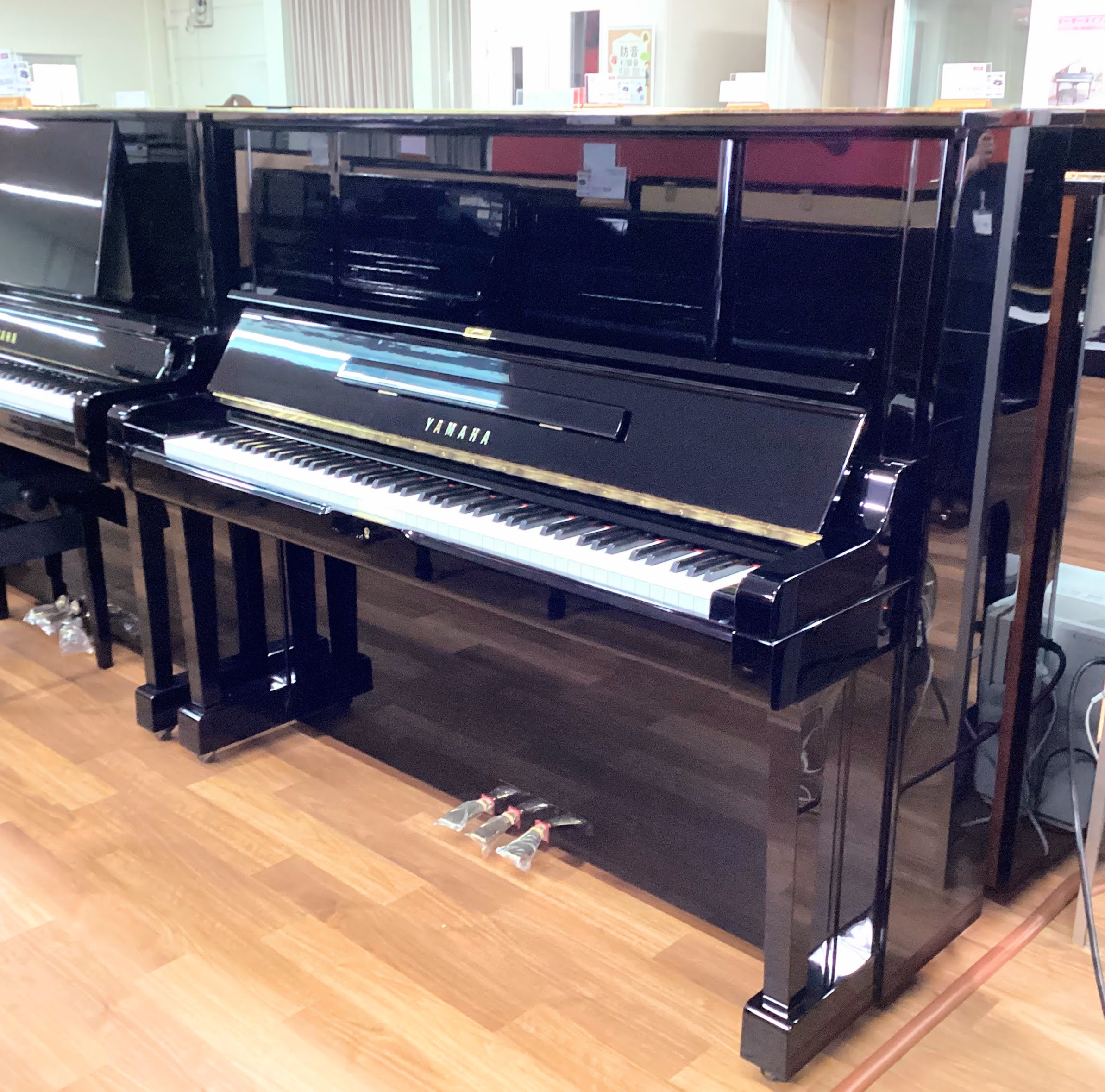 中古アップライトピアノヤマハ UX3
