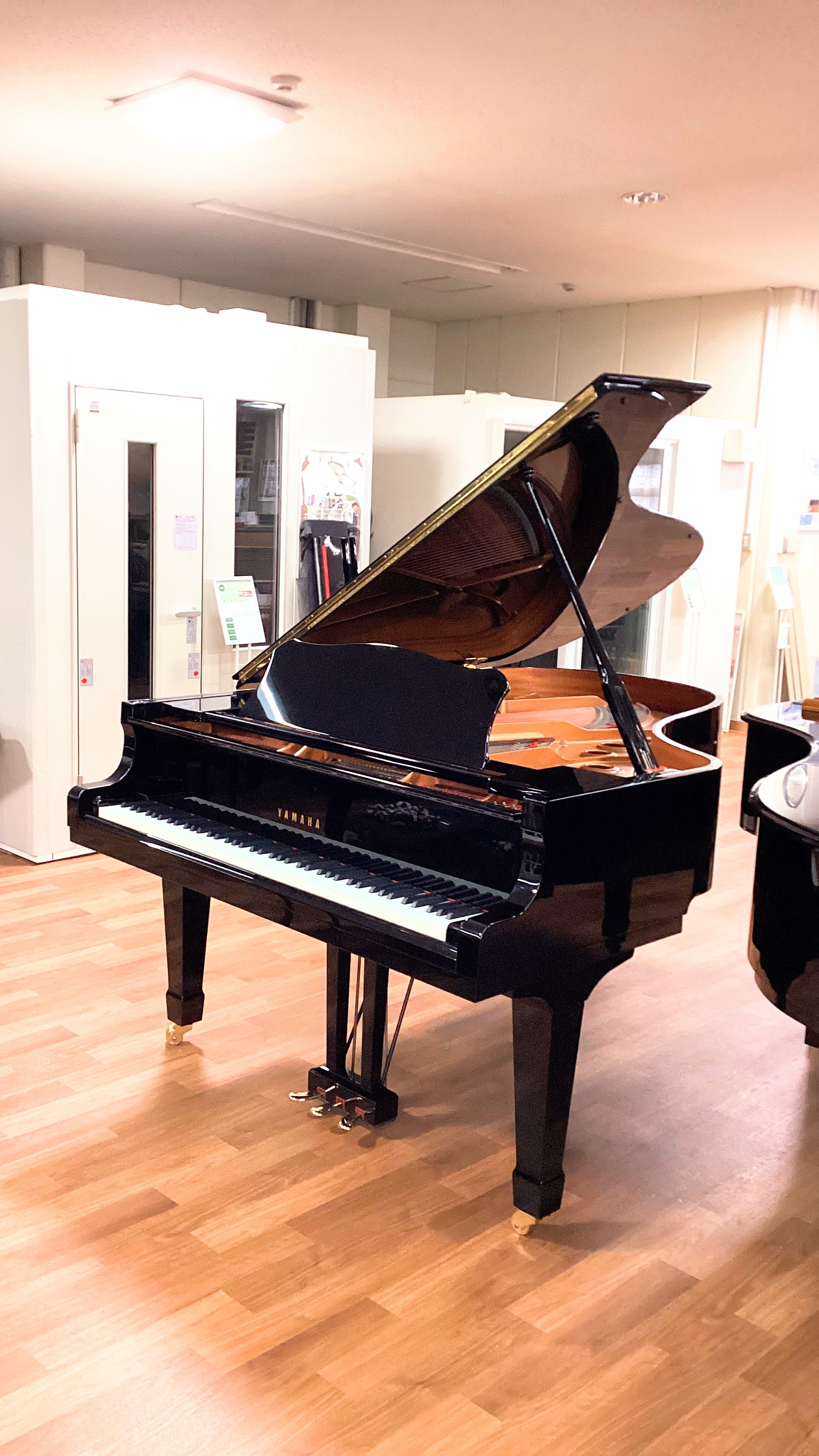中古グランドピアノヤマハ C5L