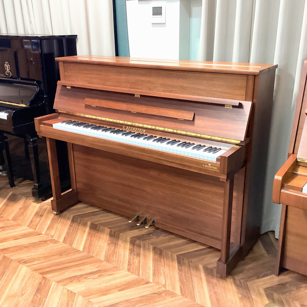 中古アップライトピアノBECHSTEIN(ベヒシュタイン)Classic118 WN