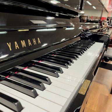 ヤマハ新品アップライトピアノ 全モデルの詳細/YU・YUS・bシリーズ・YFシリーズ・サイレント・トランスアコースティックご紹介|島村楽器 ...
