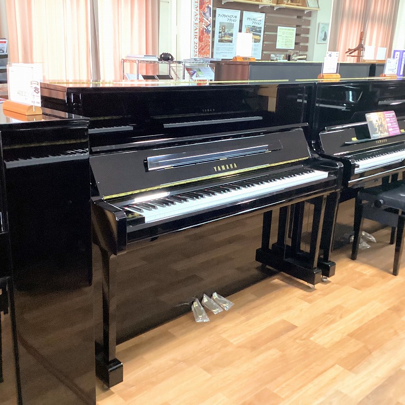 新品アップライトピアノヤマハYU11