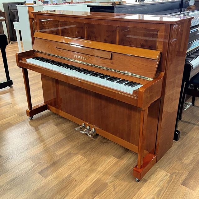 中古アップライトピアノヤマハ W110KPS