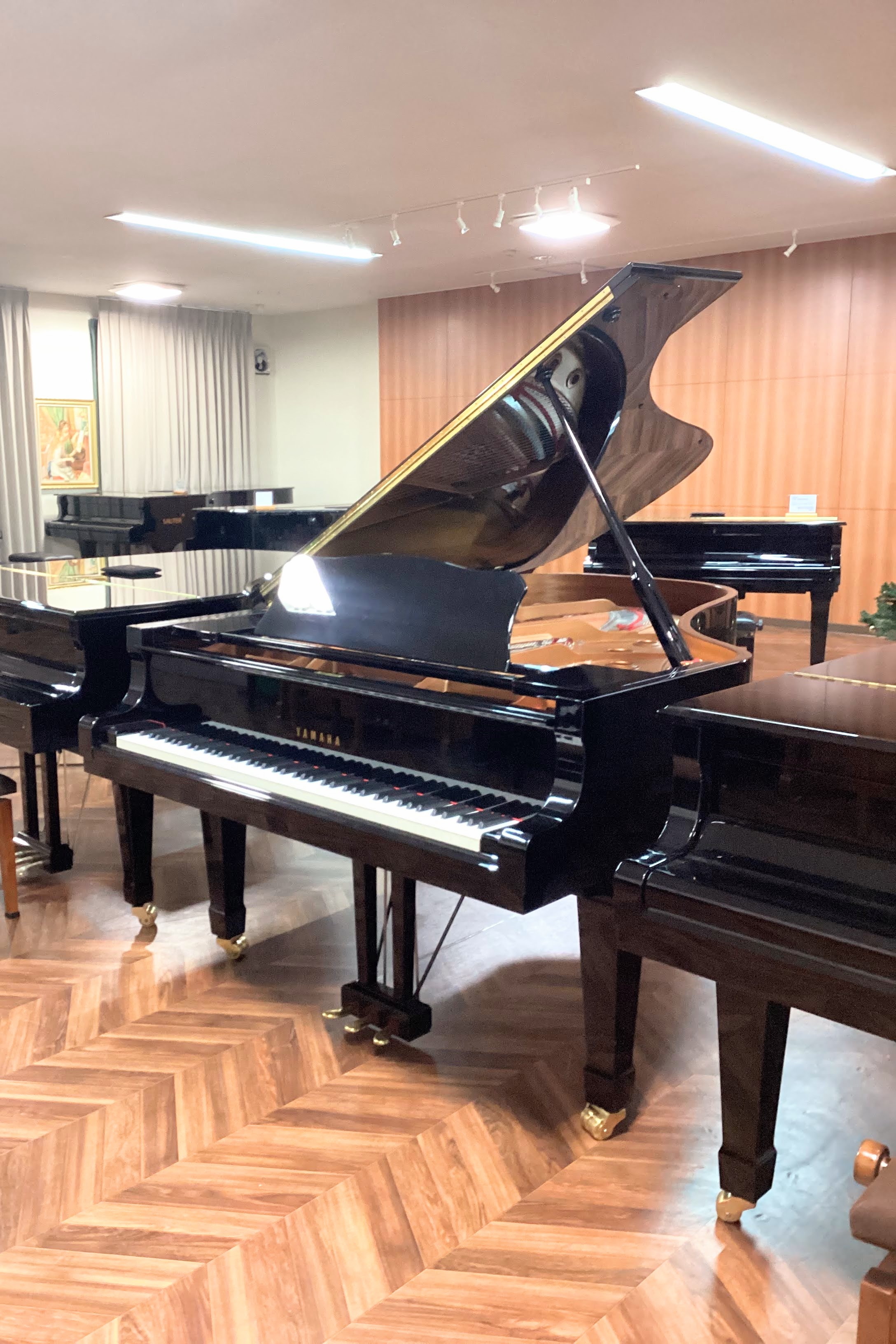 中古グランドピアノヤマハ C6LA