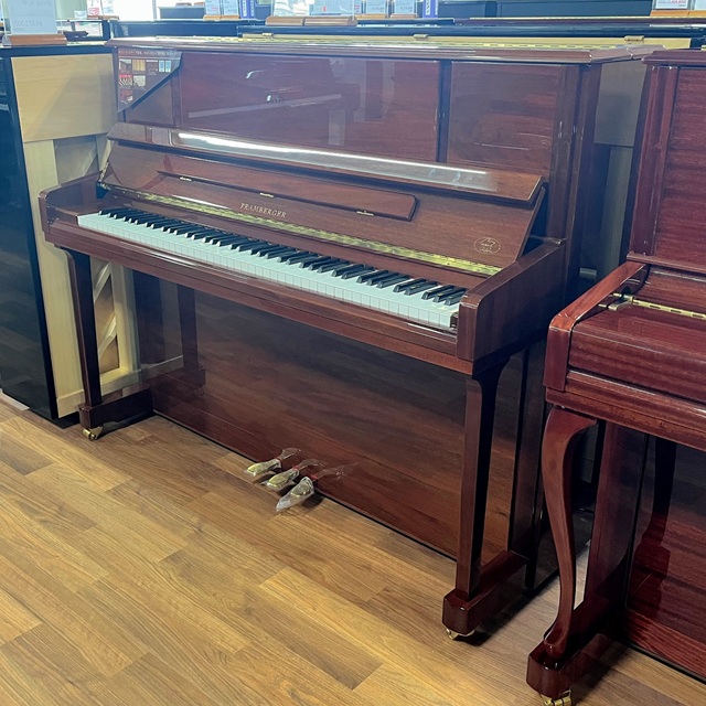 新品アップライトピアノプレンバーガー　PV118（展示品1台限り）