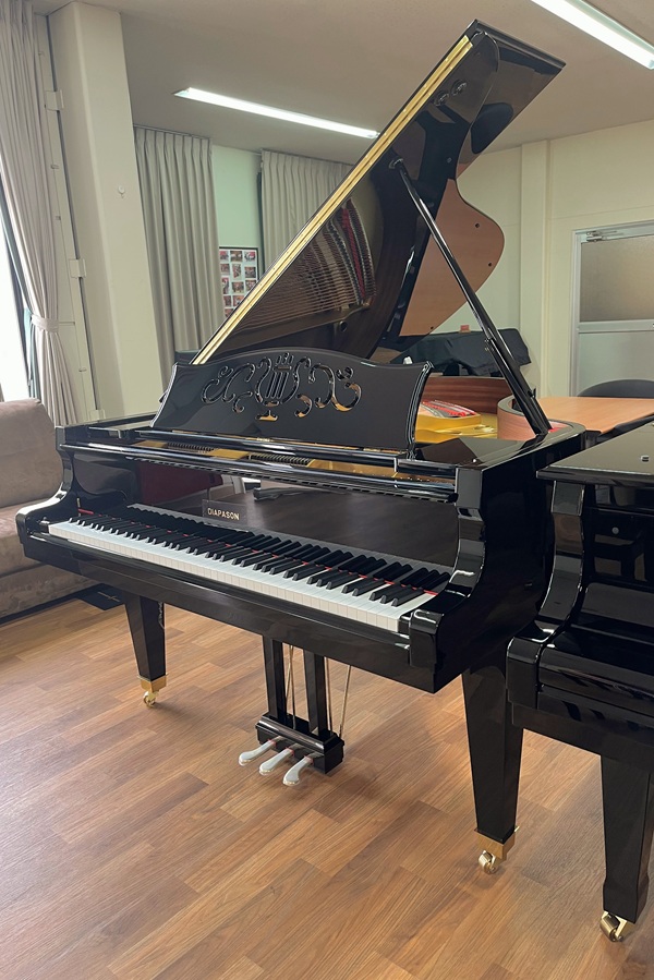 新品グランドピアノディアパソン　DG-183（店頭品1台限り）