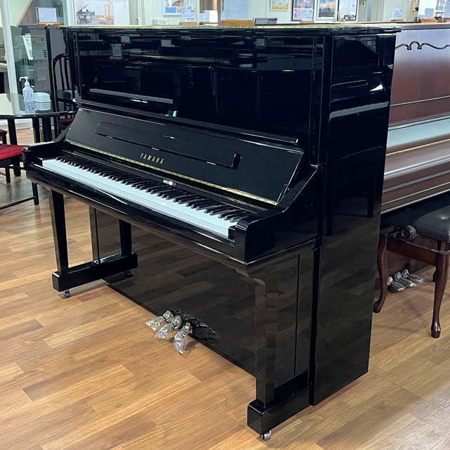 中古アップライトピアノヤマハ YU33