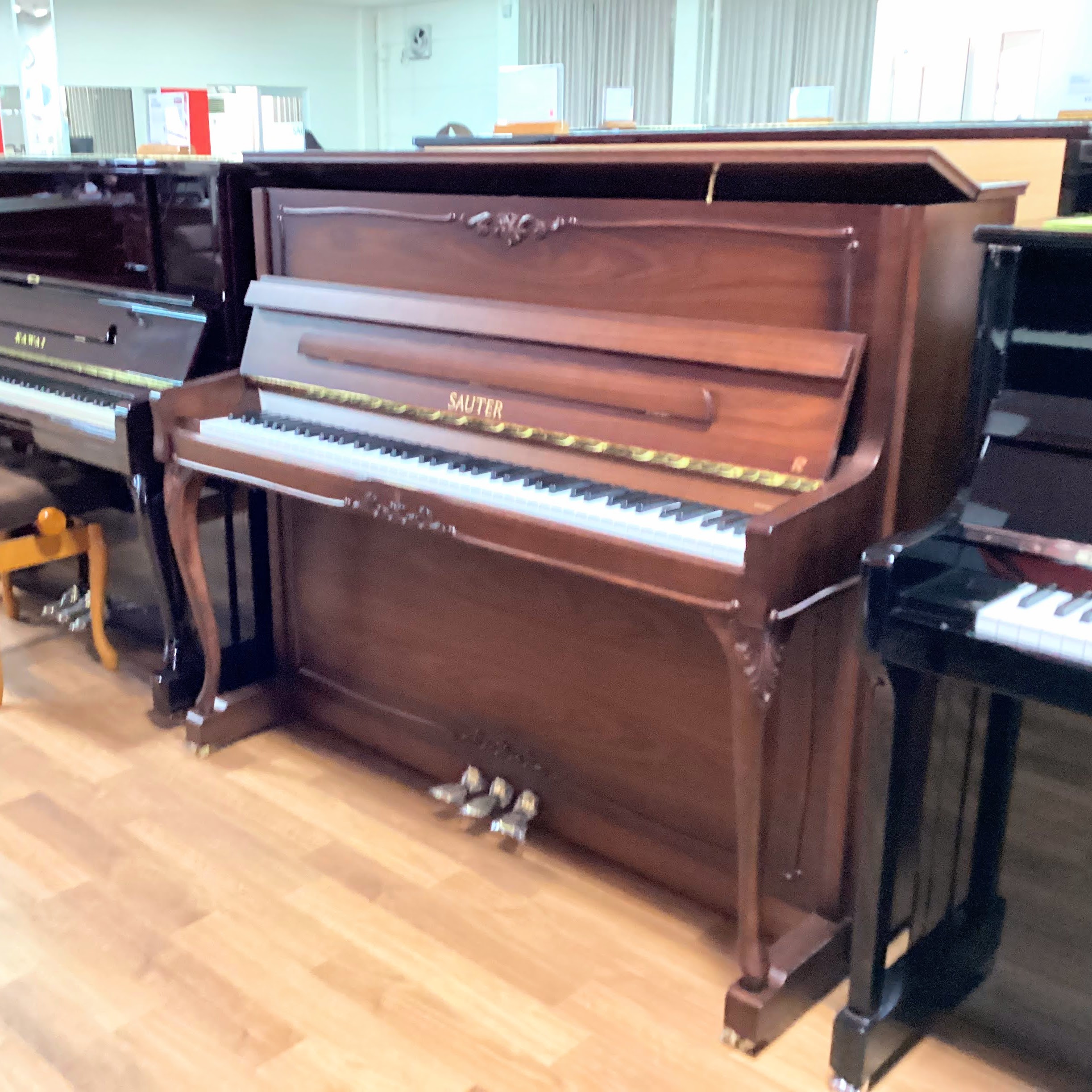 中古アップライトピアノザウター UP122BarockR2+R