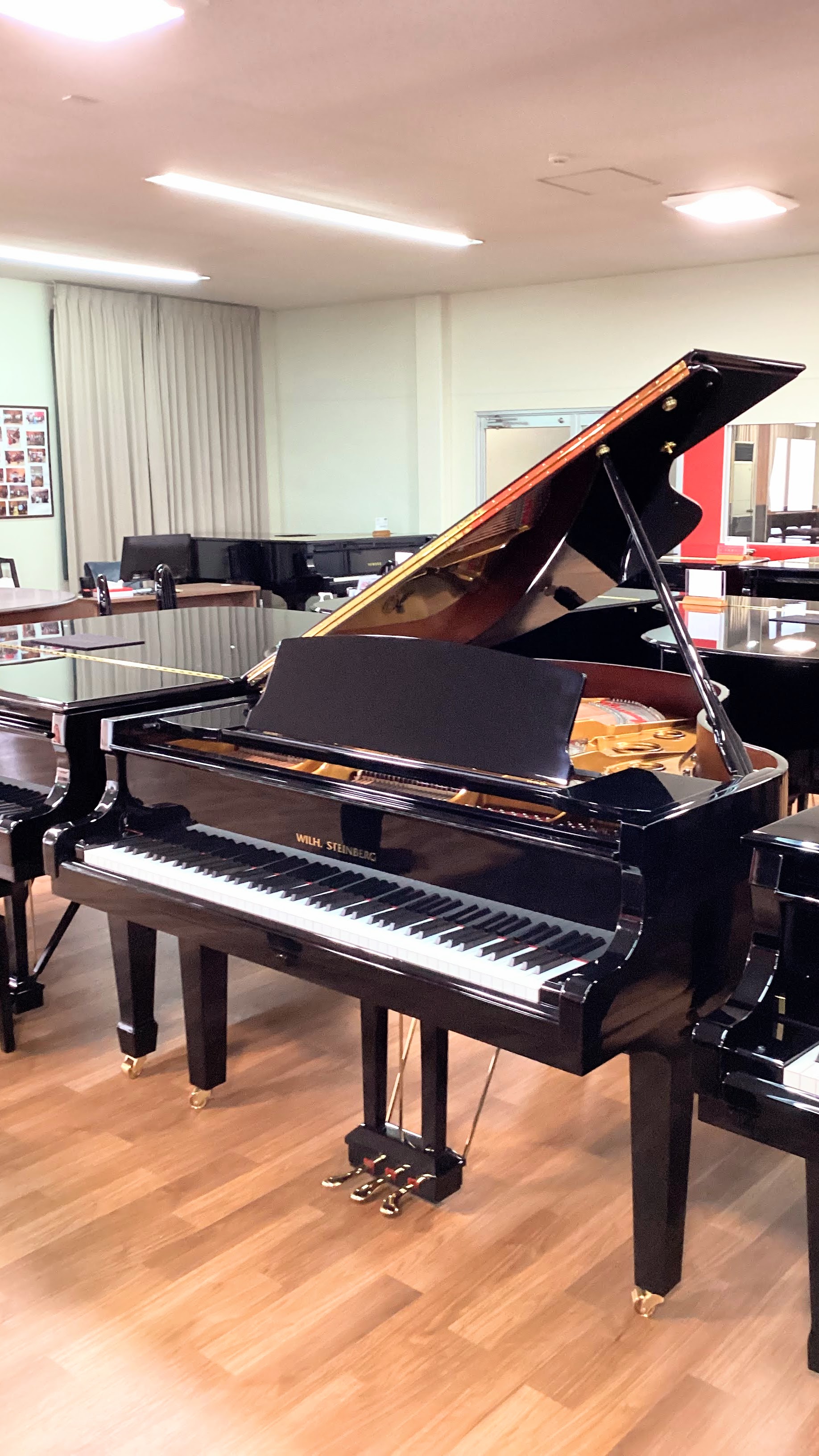 中古グランドピアノスタインベルグ　P-165