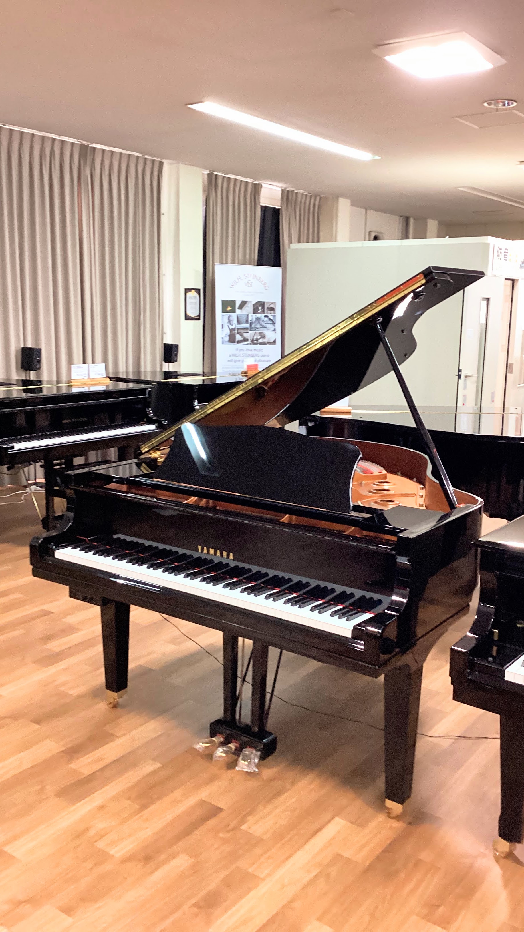 中古グランドピアノヤマハ GC1SG