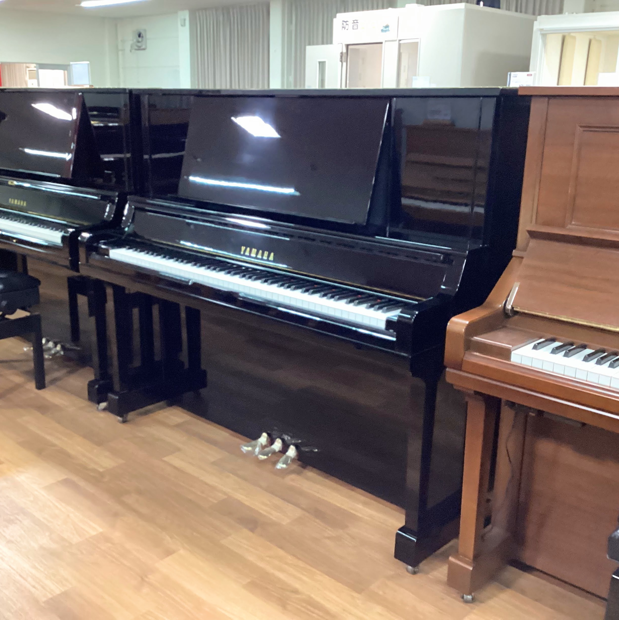 中古アップライトピアノヤマハ UX30A