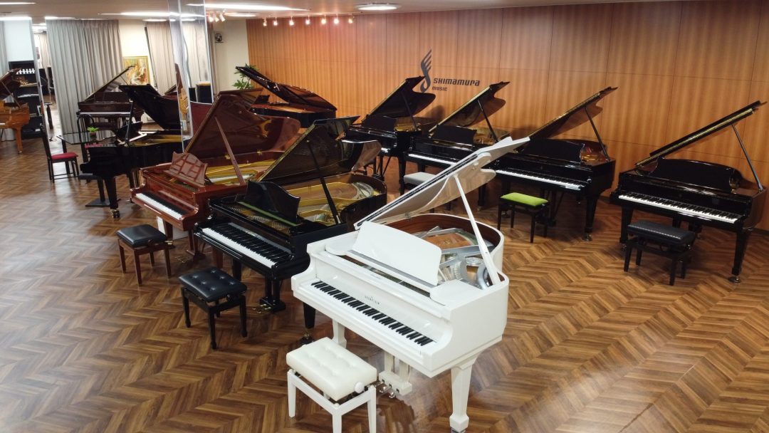 「本当に比べたかった組み合わせ」がここに。3月7日～15日、ヤマハ・ボストン・カワイの人気グランドピアノが一堂に会する特別試弾会を実施いたします。 サイズ違いの機種を、30分間、ゆったりとした空間で弾き比べ、ご自身の感性に響く音色をお探しいただけます。 また、3月14日㈯はヤマハからデモンストレータ [&hellip;]