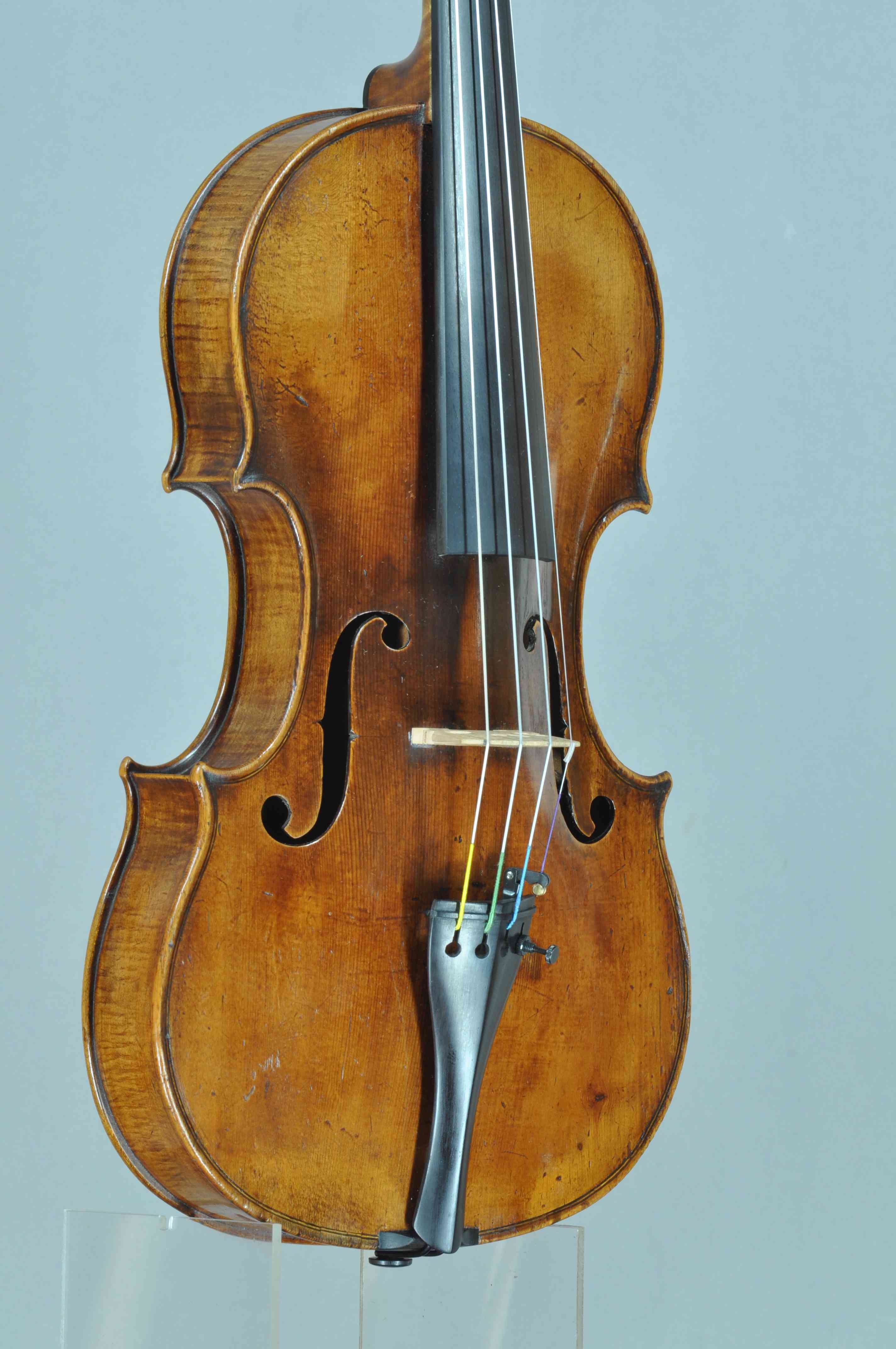 *Klotz Family “Joseph Klotz, 1786” Label, Germany – Mittenwald, ca1800 ジャーマン・ヴァイオリン発祥の地：Mittenwald（ミッテンヴァルト）。クロッツ・ファミリーは、1600年代半ばからこのミッテンヴァルトでバイオリン製作の […]