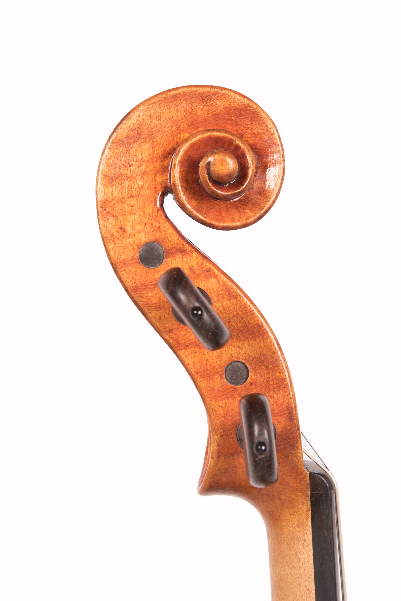 *Carlos Luis Becerra, Italy - Vetralla, 2017, Model; Guarneri del Gesu 1740 Guarneri del Gesu（ガルネリ・デル・ジェス）1740年作品にインスパイアを受けて製作。よく吟味された材料は、長い年月を経てシーズニン […]