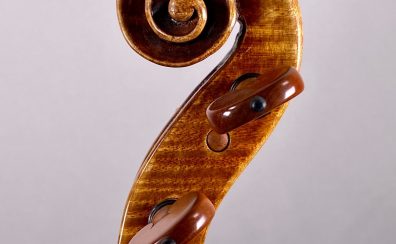 Elisa Scrollavezza & Andrea Zanre, Italy – Parma, 2012, Model;G.B.Guadagnini  ヴァイオリン　エリーザ・スクロラヴェッツァ＆アンドレア・ザンレ