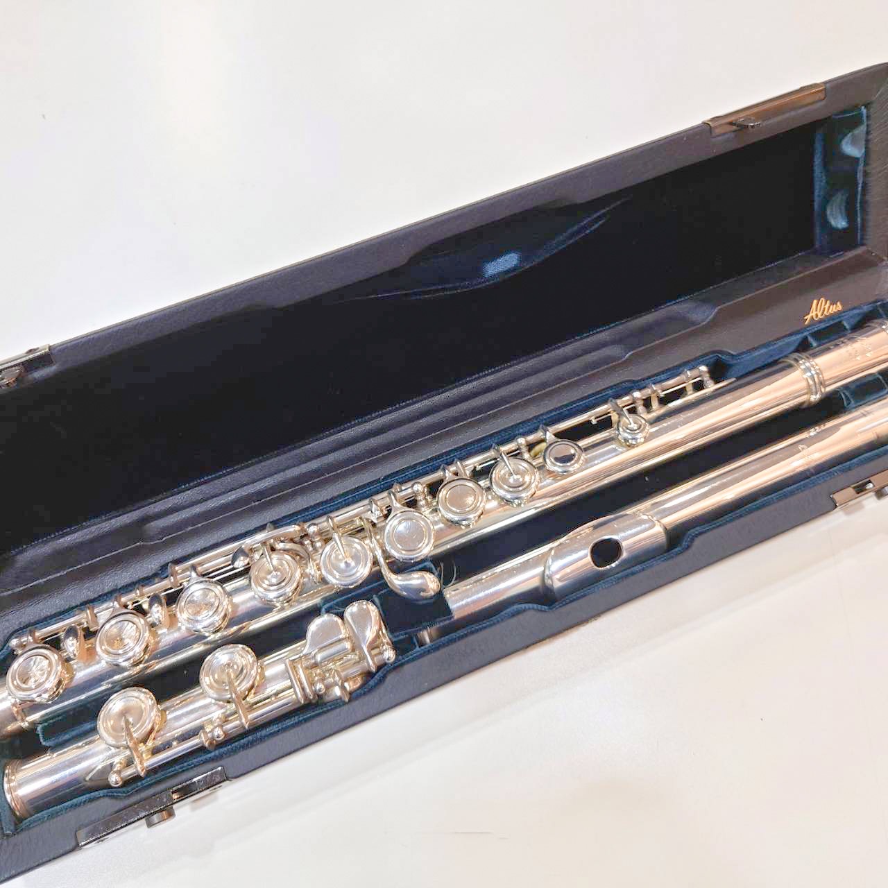 USED Altus(フルート)A1007E