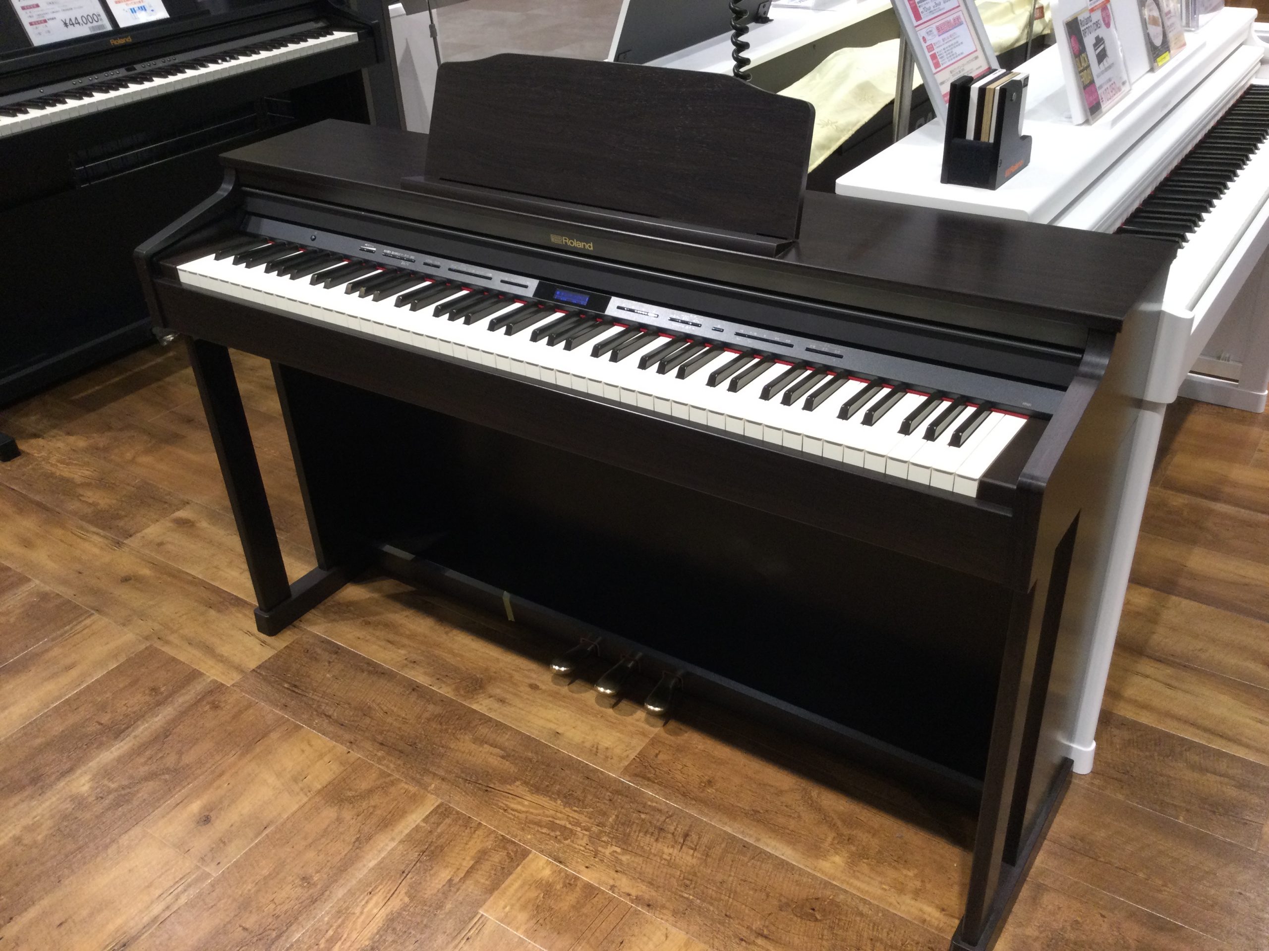Roland HP601 中古電子ピアノ　ハイブリッド鍵盤
