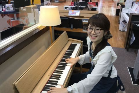 スタッフ写真 電子ピアノ・キーボード・楽譜 三浦