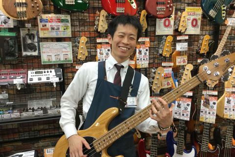 スタッフ写真 店長 吉田