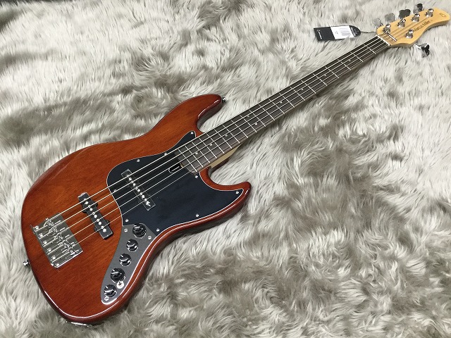 【エレキベース】Sire新製品4弦・5弦入荷！