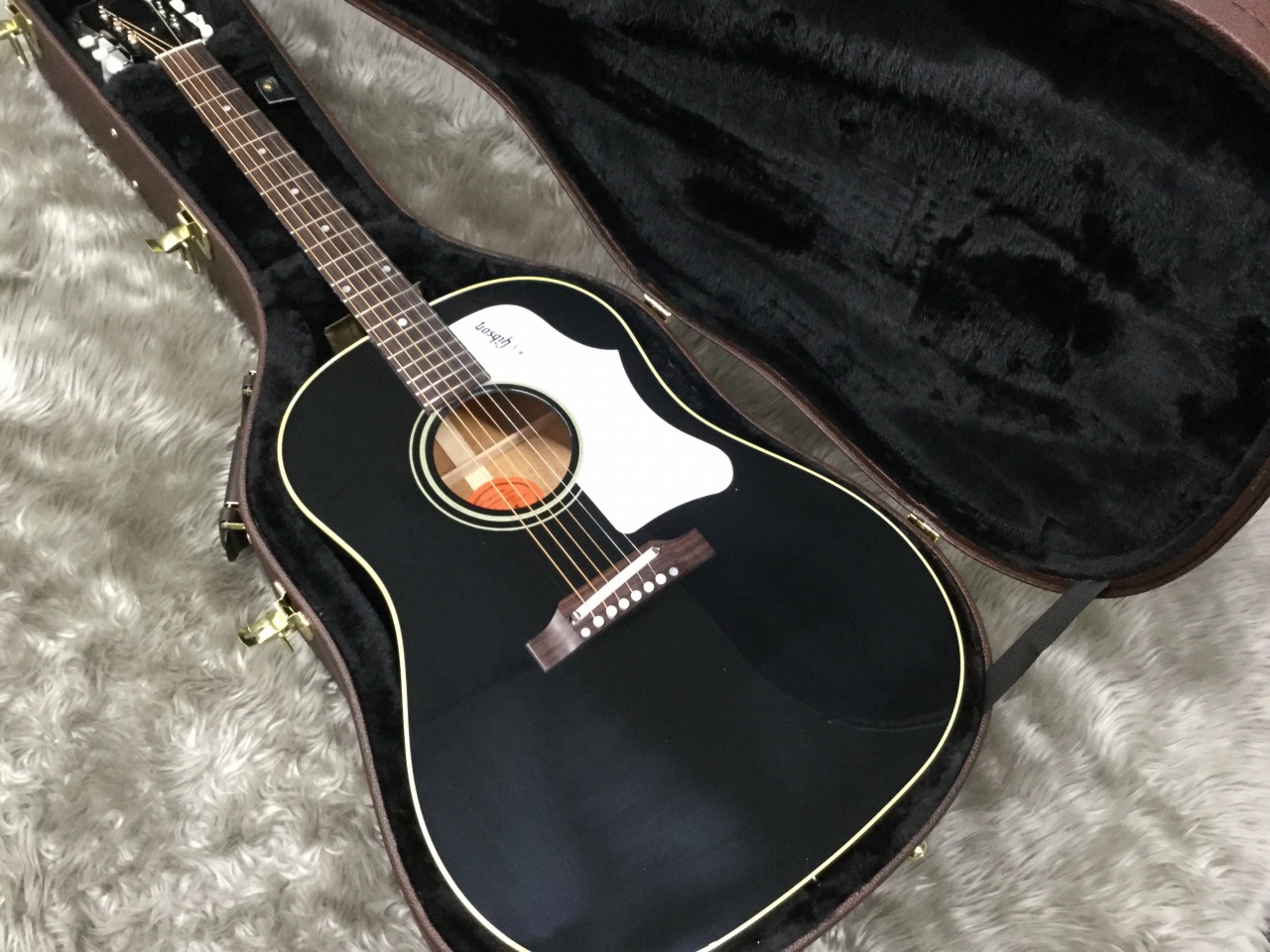 【入荷情報】60年代製のJ-45を再現！Gibson 60s J-45 Original AJ入荷しました！