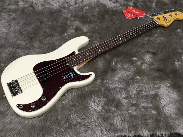 【エレキベース】Fenderの最新モデル！！「American Professional II PB RW」展示中！！