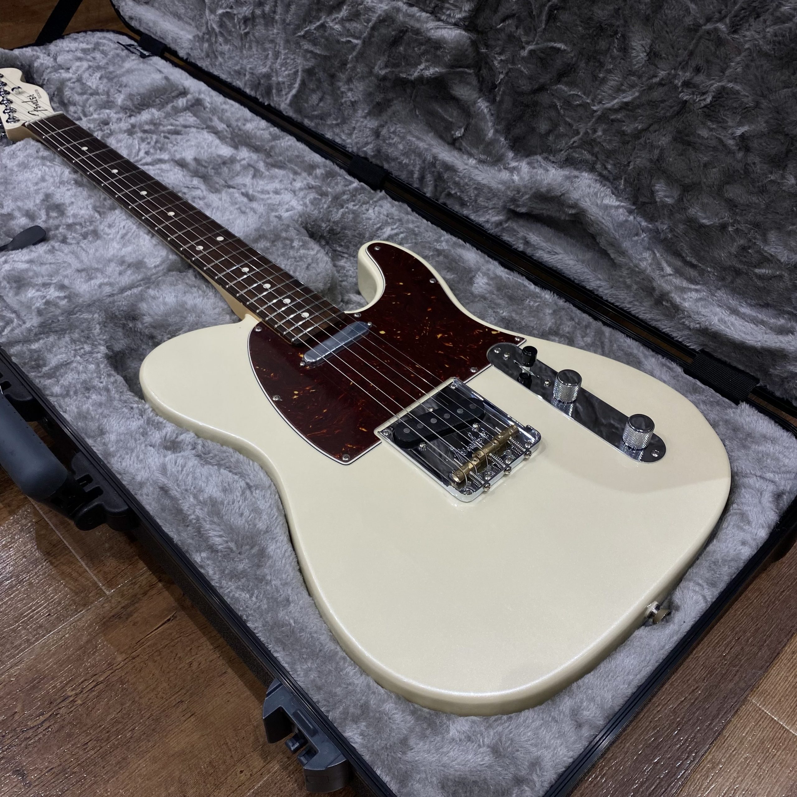 【入荷情報】Fender 米国向けモデル「American Showcaseシリーズ」のテレキャスターが限定入荷！