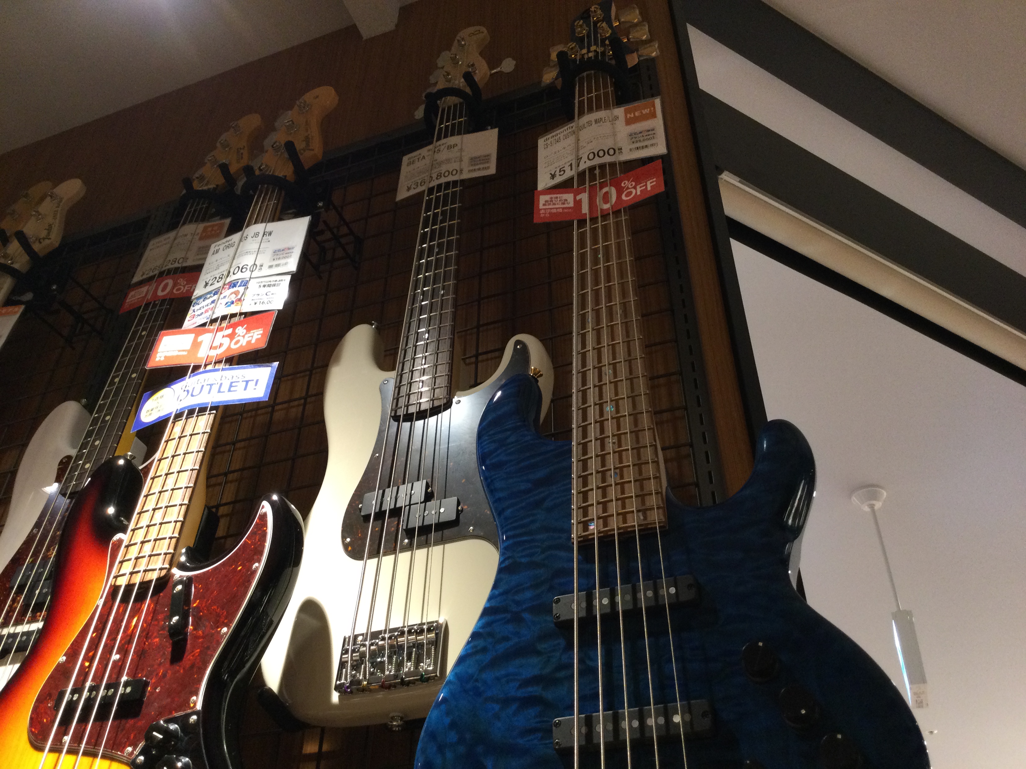 商品スペック MODEL : BETA P5 COLOR :Vintage White FINISH : ALL LAQUER PICKGUARD : 4-ply　Brown Tortoise BODY : Alder　 NECK : Maple　 FINGER BOARD : Rosewood　  […]