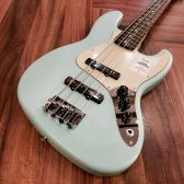 Fender Made in Japan Junior Collection Jazz Bass入荷！