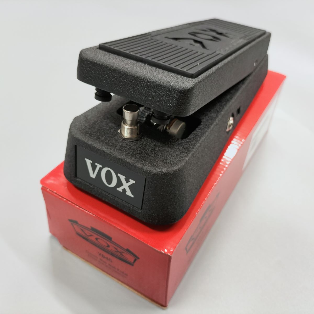 VOXV845