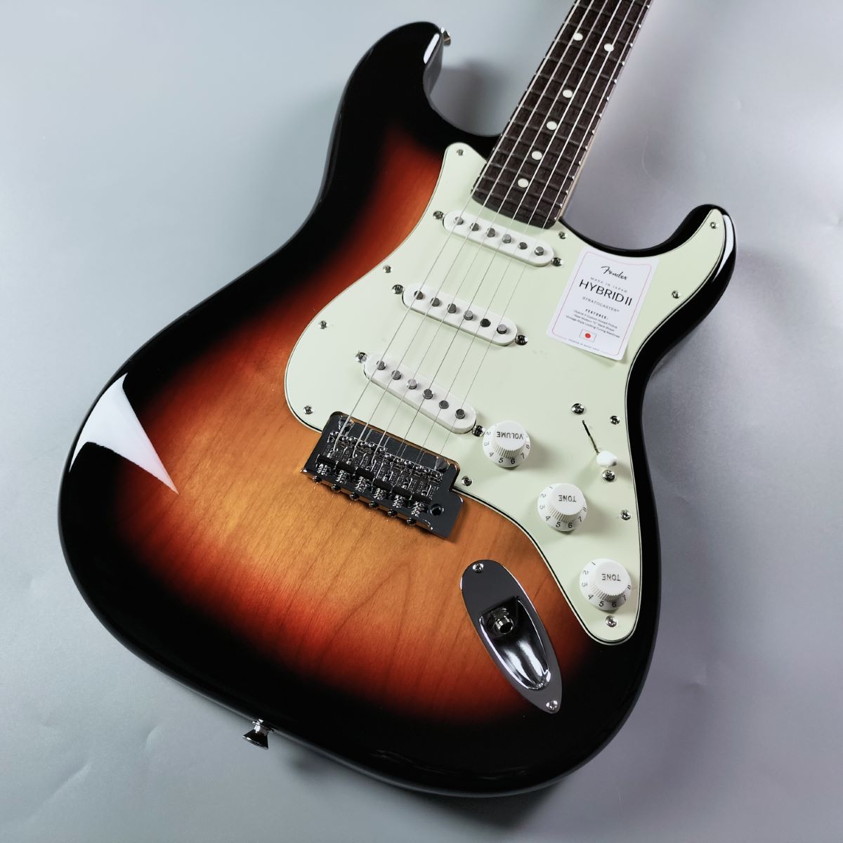 FenderMade in Japan Hybrid II Stratocaster Rosewood Fingerboard / 3-Color Sunburst