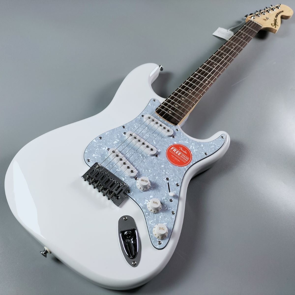 Squier by FenderFSR Affinity stratocaster White Pearl Arctic White
