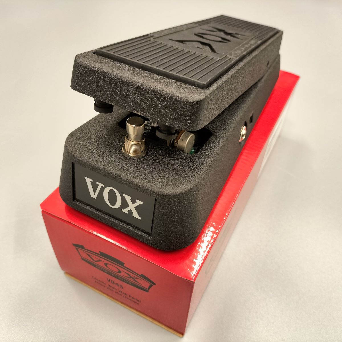 VOXV845