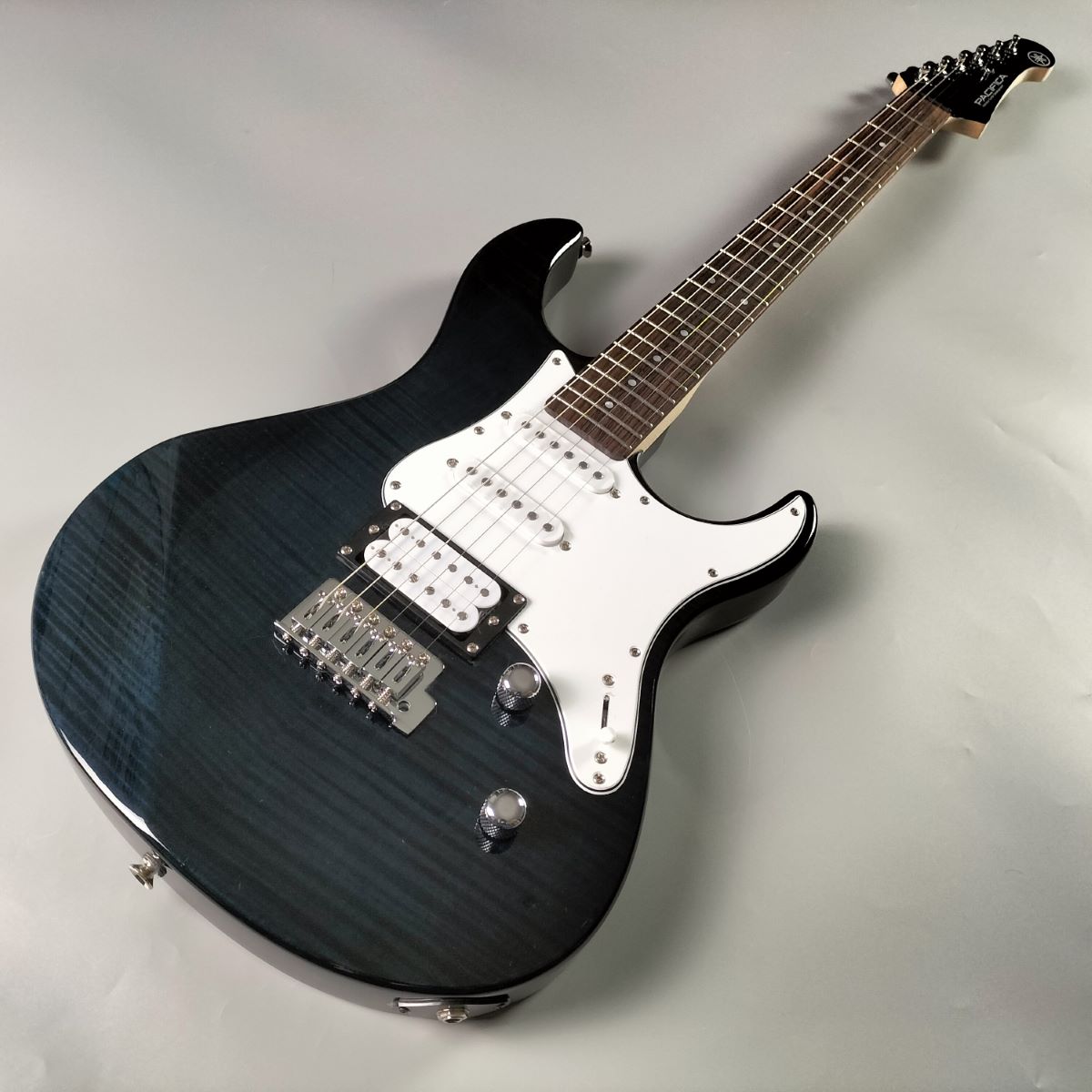 YAMAHAPACIFICA212VFM TBL