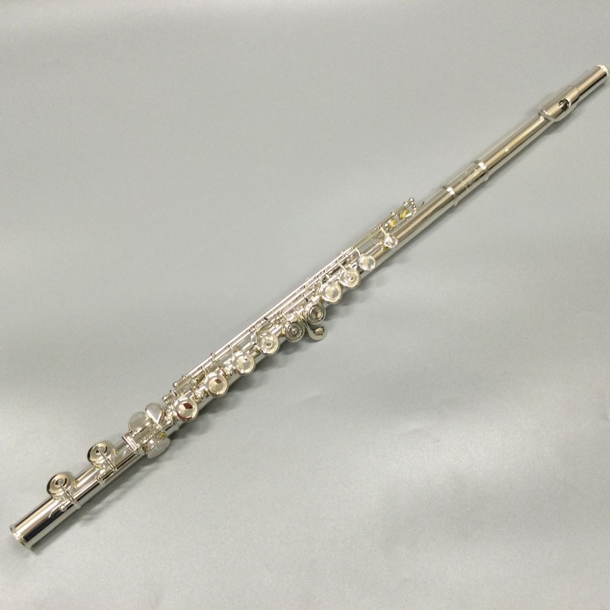 煌びやかな音色が魅力！管体銀製のサンキョウフルートSilversonic