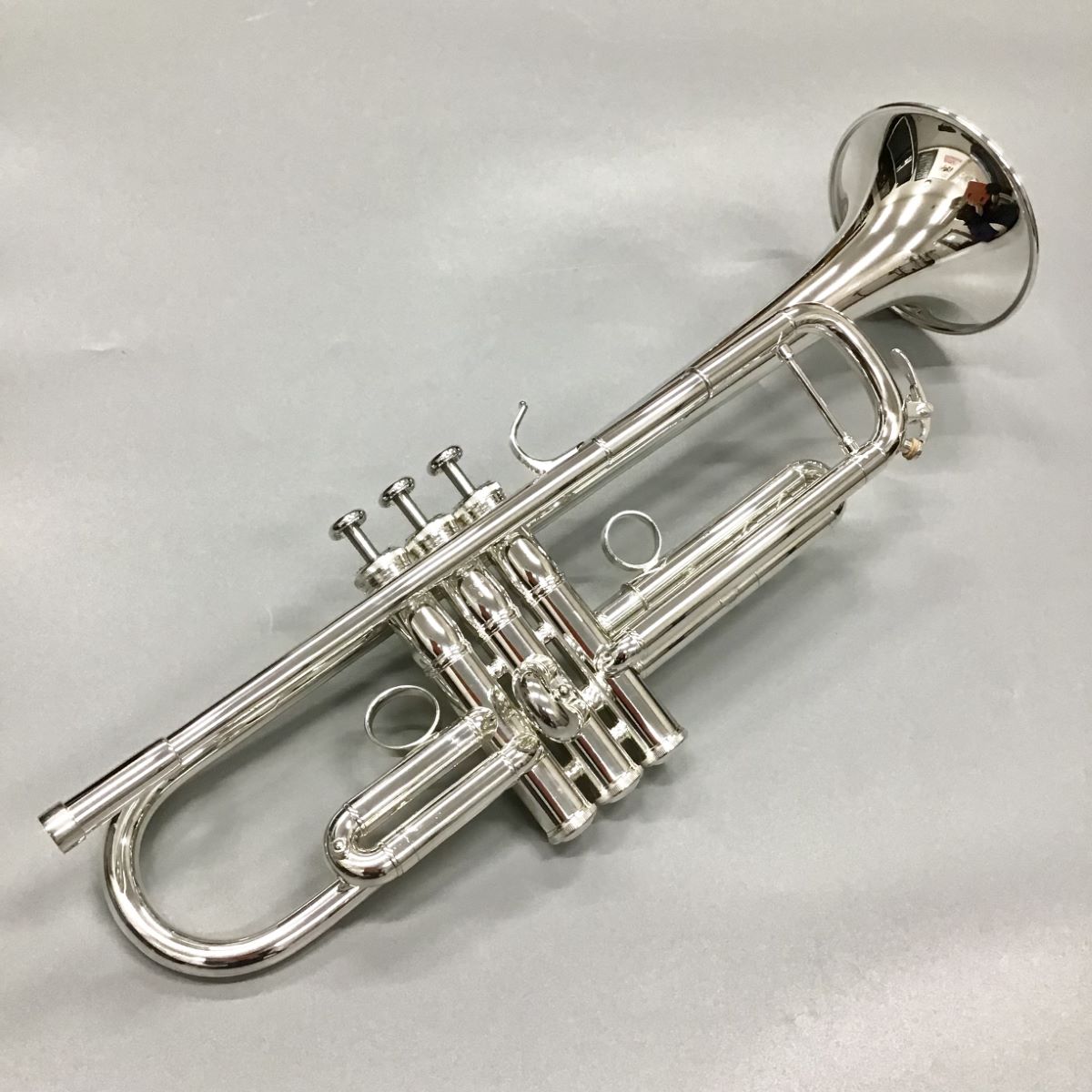 リバース管採用の大人気トランペットYTR-8335RS