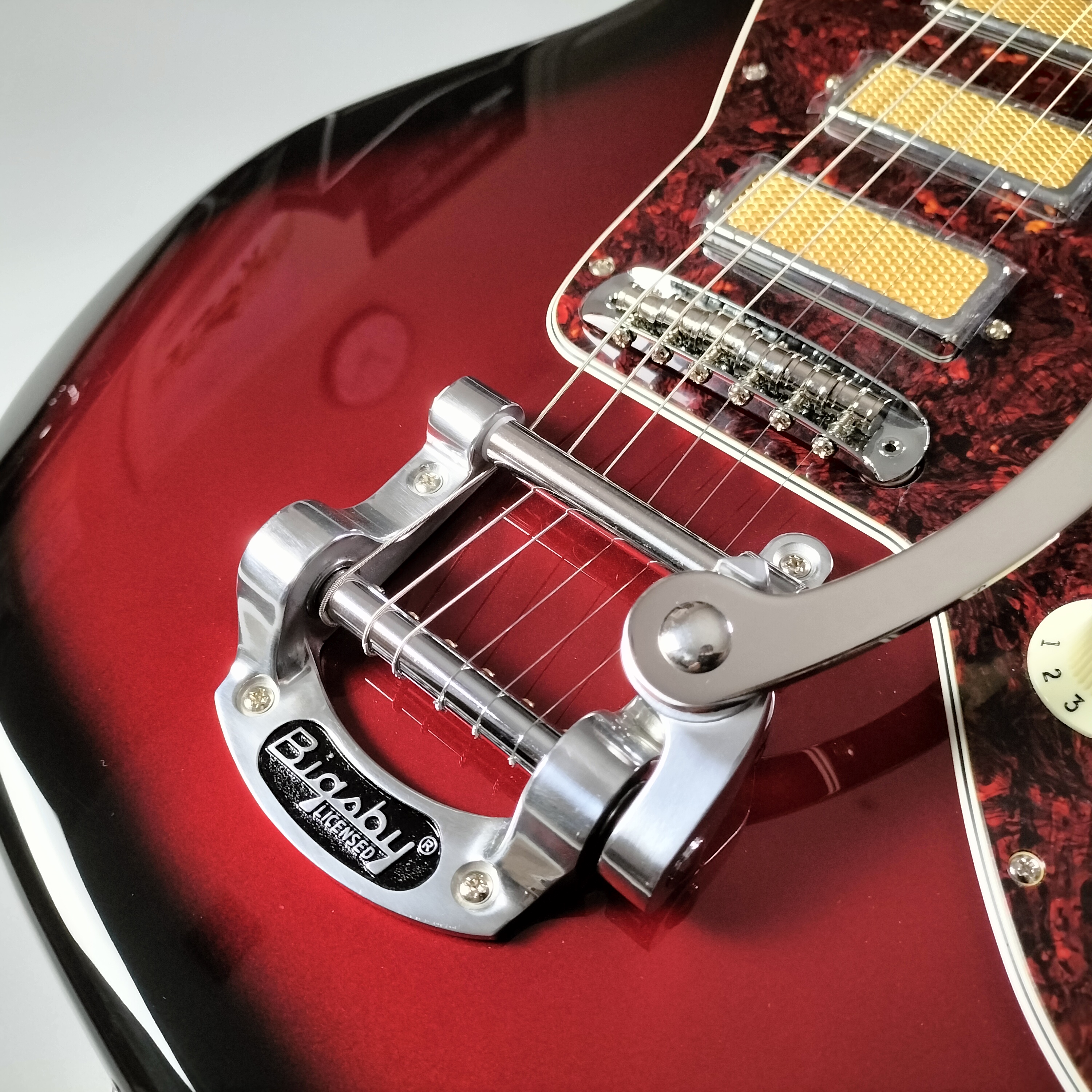 【5/19～6/4】の期間中、Fender、GRETSCH、SCHECTER、Epiphoneより、 ルックス抜群のビグスビー搭載のエレキギターを展示しております。 是非とも末永くご愛用いただける一本を探しにご来店ください。 CONTENTSラインナップエレキギター総合ページへお問い合わせラインナッ […]