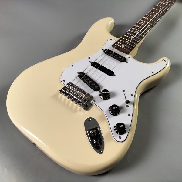 Fender Ritchie Blackmore Stratocaster Olympic White<br />
￥222,530(税込)
