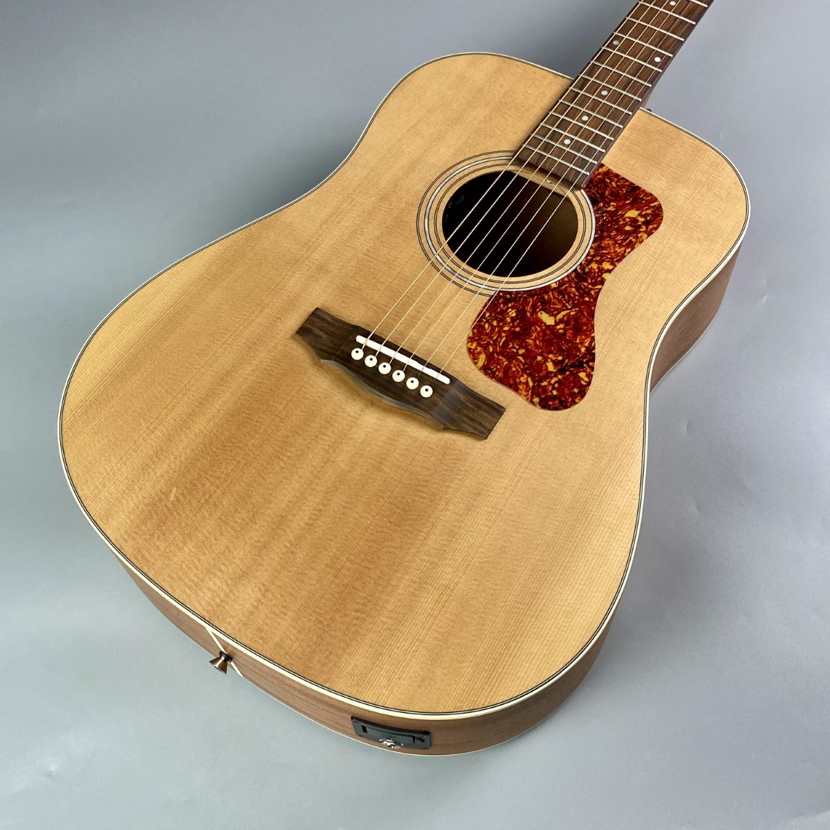 Guild　D-240E NAT