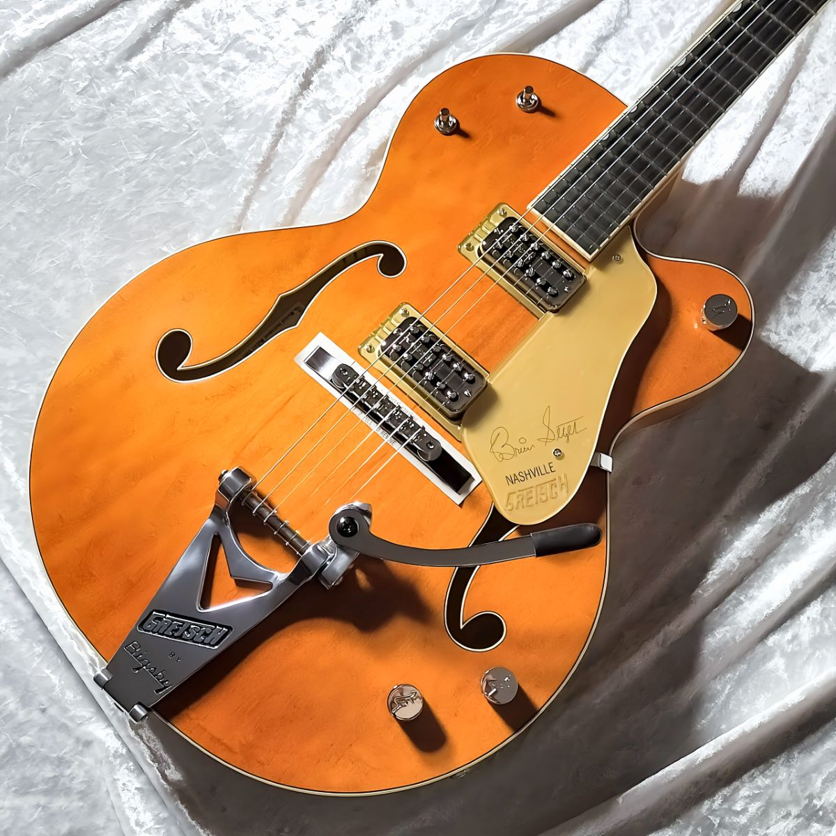 GRETSCHG6120T-BSSMK Brian Setzer Signature Nashville Hollow Body '59 “Smoke” with Bigsby