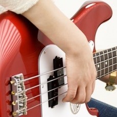 佐々木 辰徳先生<br />
・エレキベース<br />
<br />
【短期レッスン日程】<br />
火）7/22、7/29、8/5、8/19<br />
　　8/26、9/9、9/16、9/30<br />
<br />
【レッスン可能時間】<br />
17：00、18：00、19：00<br />
※上記以外の時間についてはお問い合わせください。