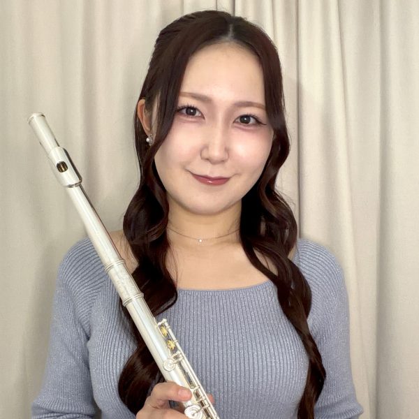 【日曜日】<br />
堀口 聖果 先生<br />
・フルート<br />
<br />
【レッスン日】<br />
6月）7・21・28<br />
7月）5・12・26