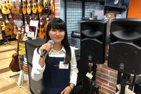 スタッフ写真 レジ 浮本