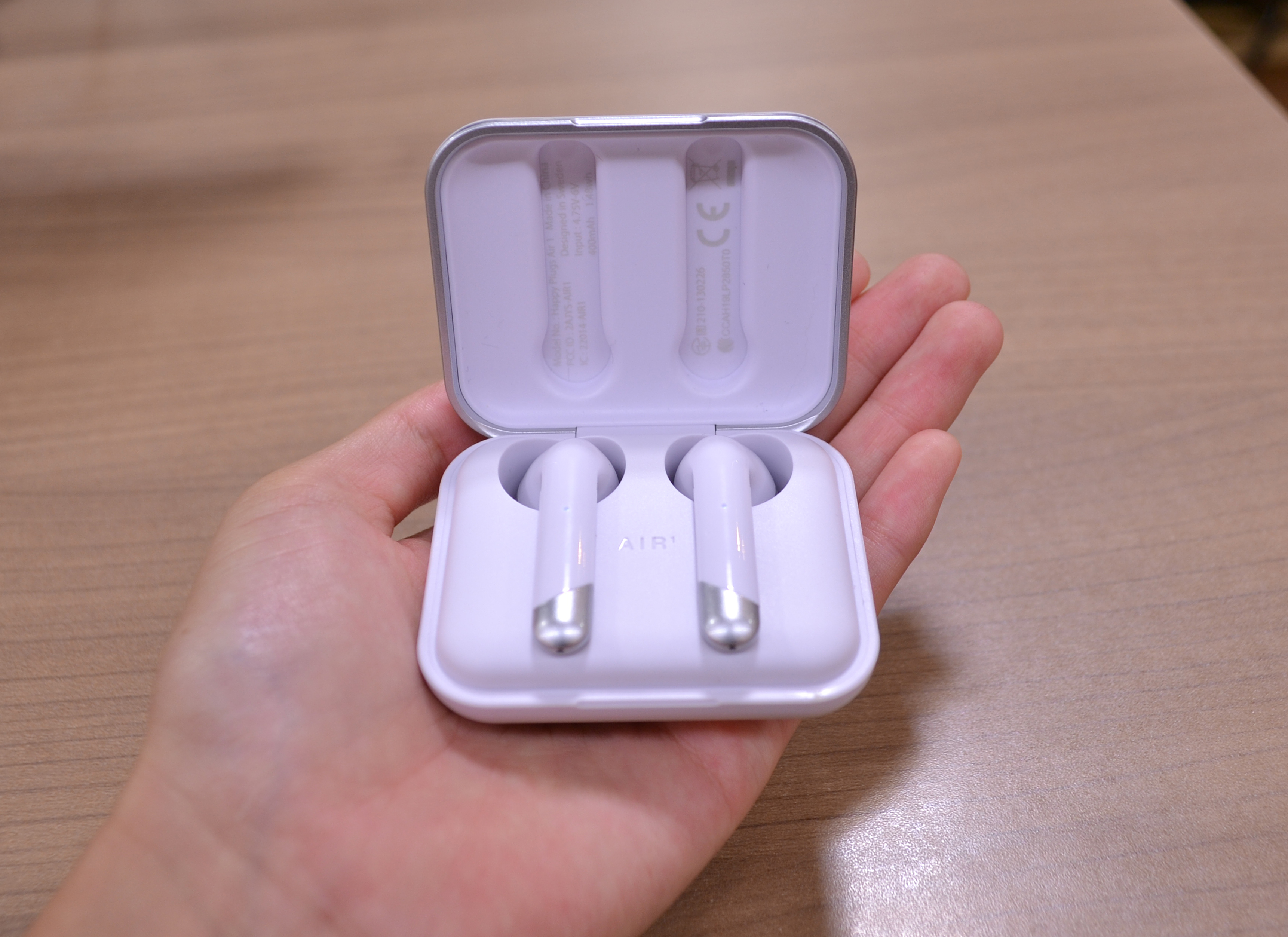 Bluetoothワイヤレスイヤホン　HAPPY PLAGS 「AIR1」 レビュー！