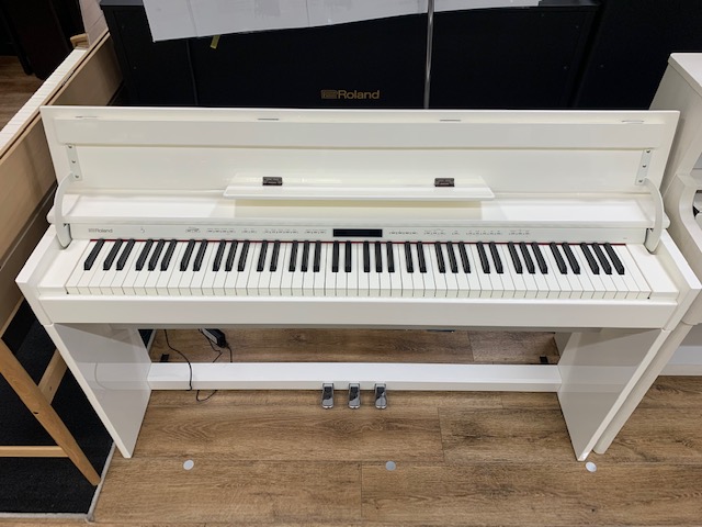 電子ピアノ　木製鍵盤　2スピーカーDP603-PWS（白塗鏡面艶出し塗装仕上げ）《アウトレット品》