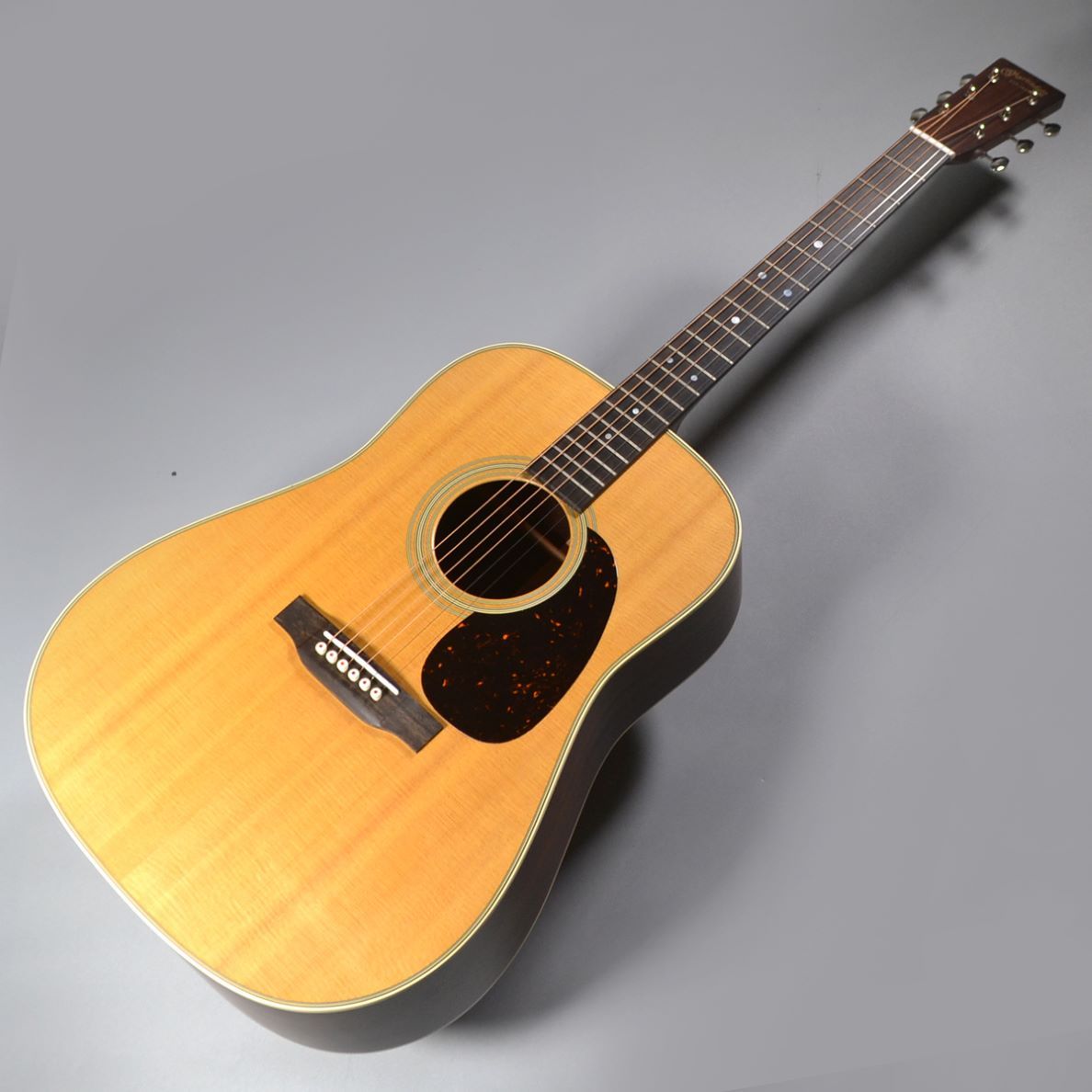 MartinD-28 Satin NAT