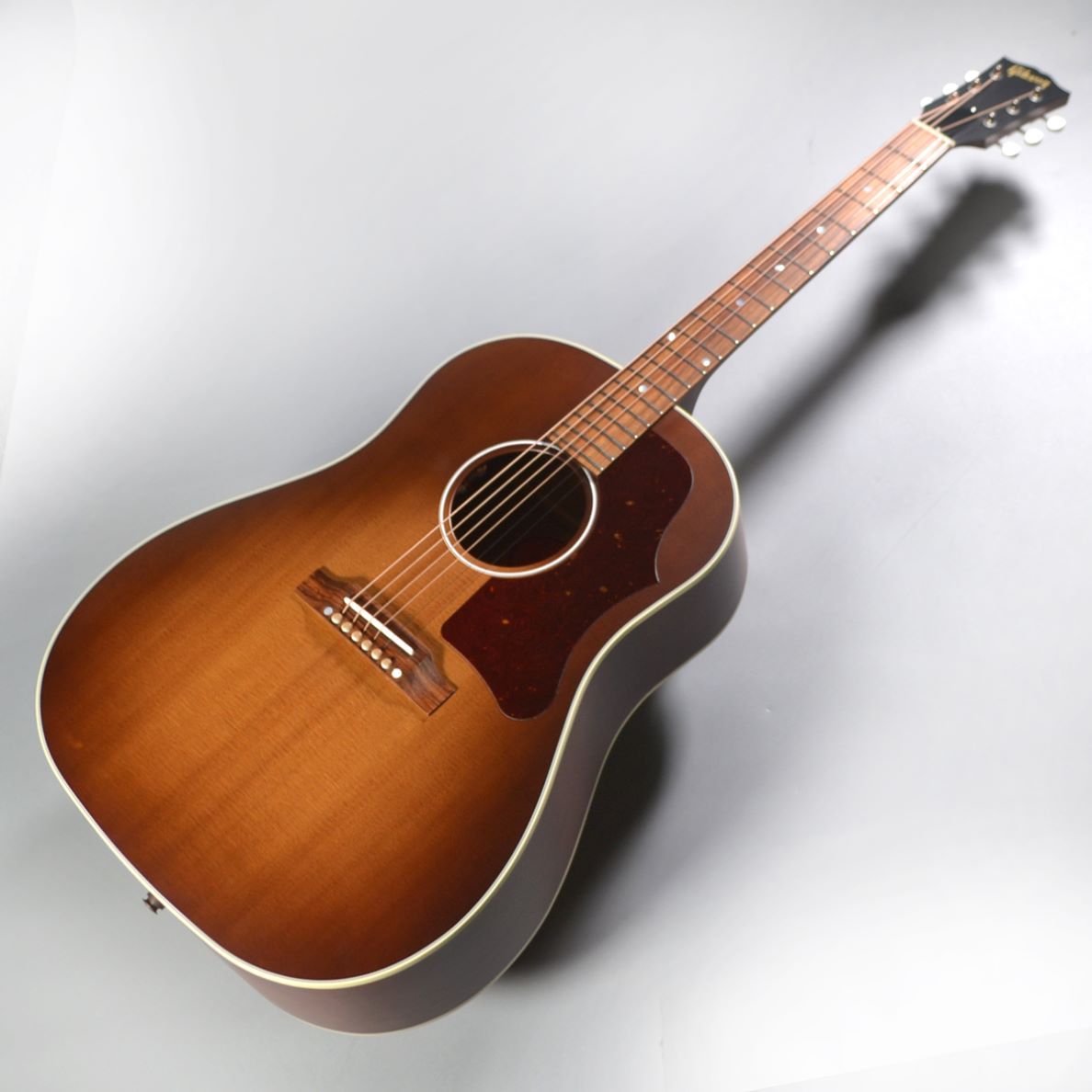 GibsonJ-45 Faded 50s Sunburst