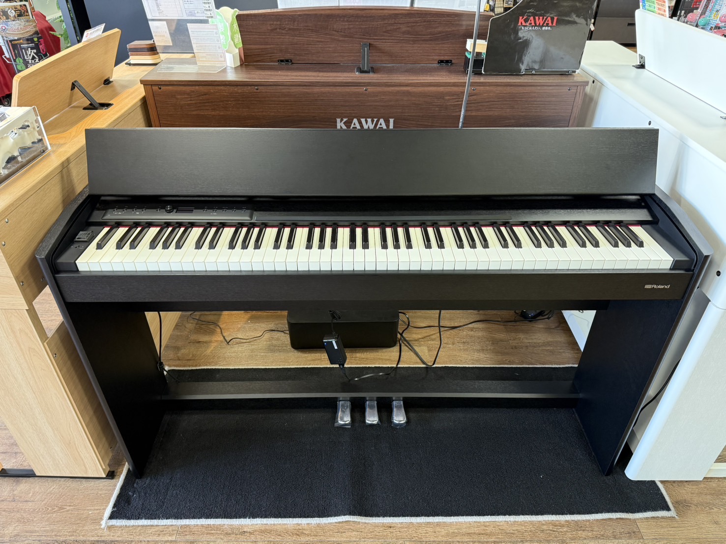 電子ピアノ　樹脂鍵盤F701　CB《アウトレット店頭品》