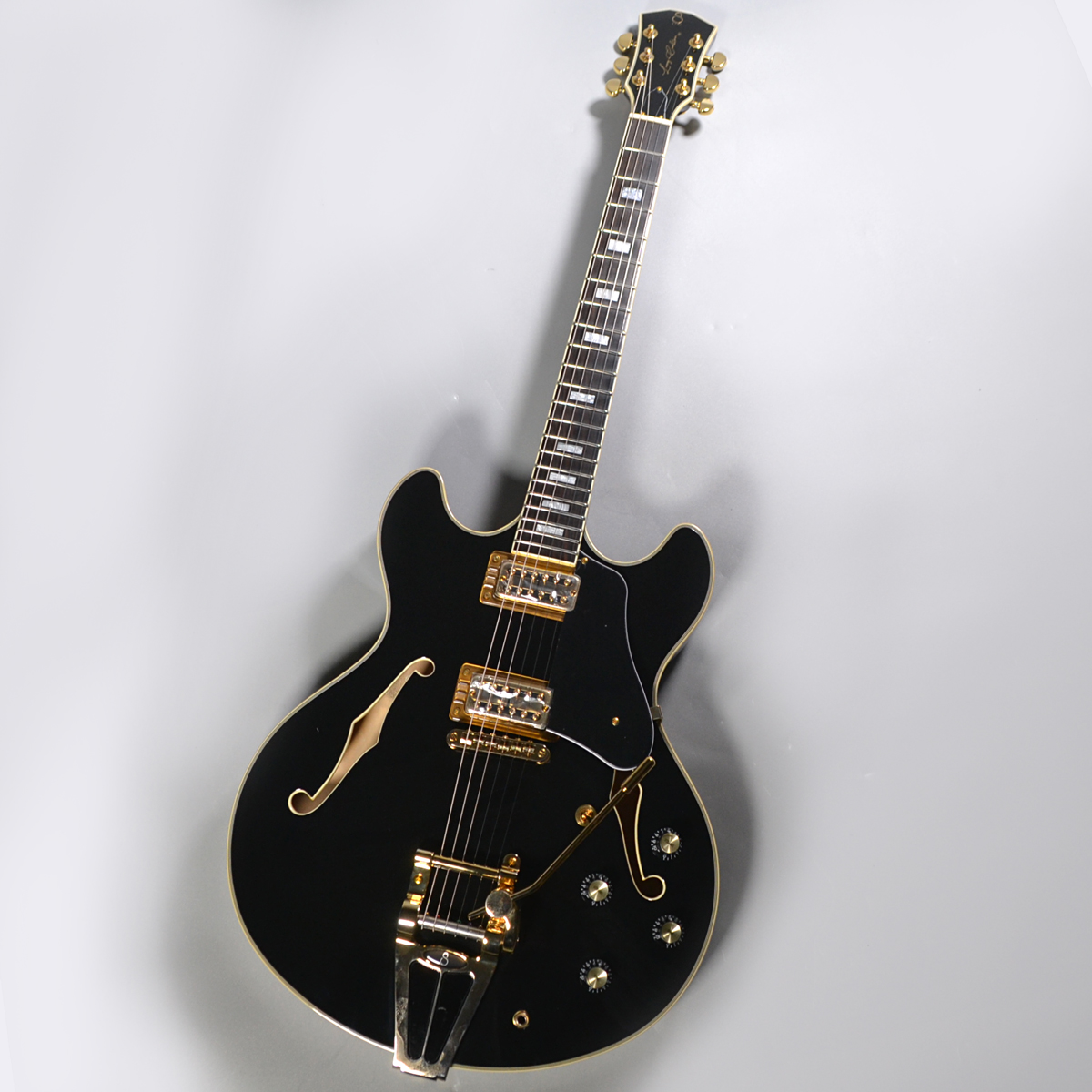 SireLarry Carlton H7T BK