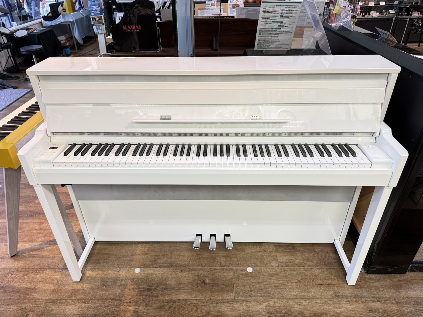 電子ピアノ　木製鍵盤NU1X　PBW《アウトレット店頭品》