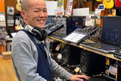 スタッフ写真 DJ/シンセサイザー/DTM関連担当 大渕